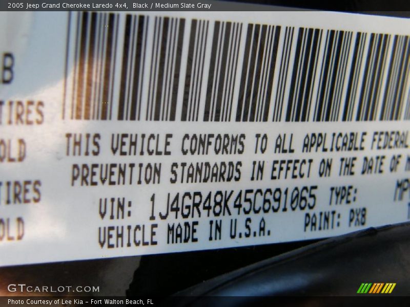 Black / Medium Slate Gray 2005 Jeep Grand Cherokee Laredo 4x4