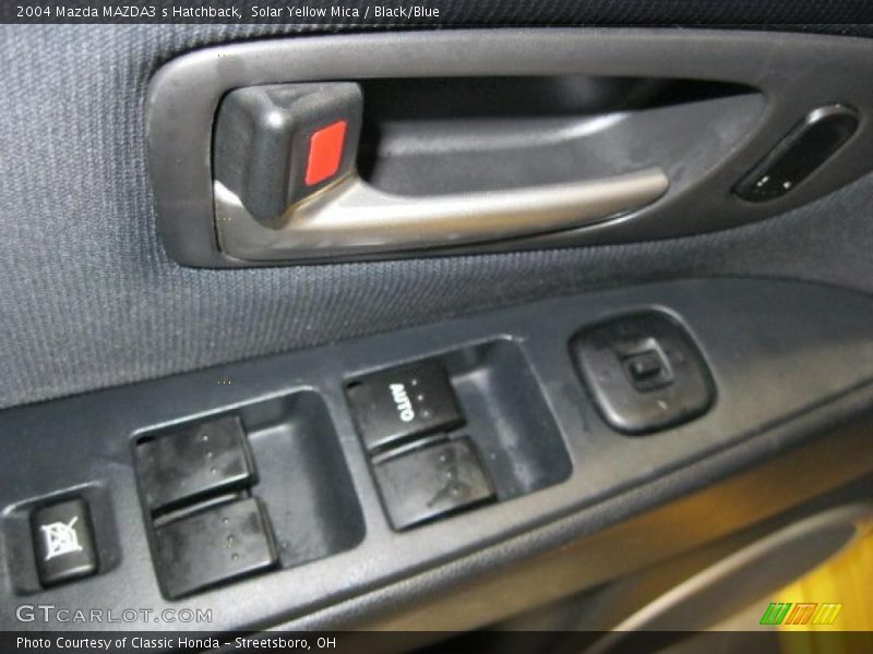 Solar Yellow Mica / Black/Blue 2004 Mazda MAZDA3 s Hatchback