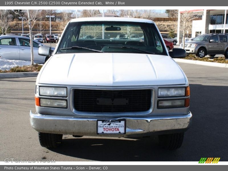 White / Blue 1995 Chevrolet C/K 2500 C2500 Cheyenne Extended Cab