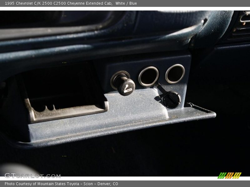 White / Blue 1995 Chevrolet C/K 2500 C2500 Cheyenne Extended Cab