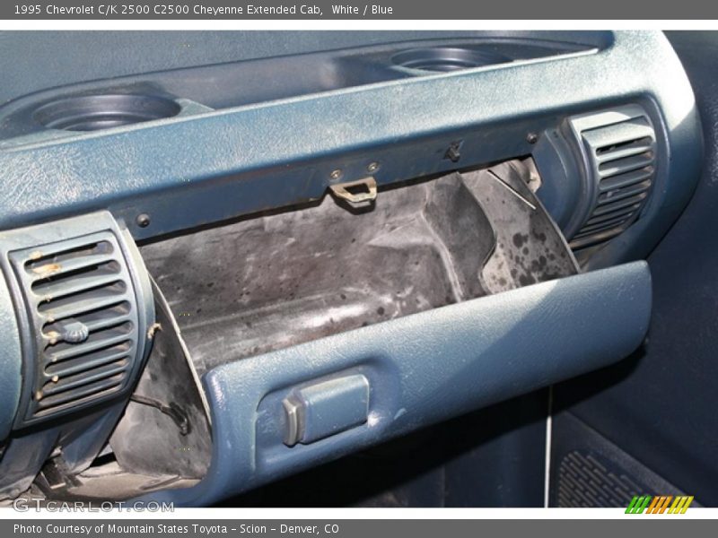 White / Blue 1995 Chevrolet C/K 2500 C2500 Cheyenne Extended Cab