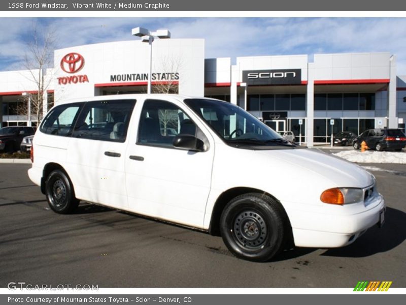 Vibrant White / Medium Graphite 1998 Ford Windstar