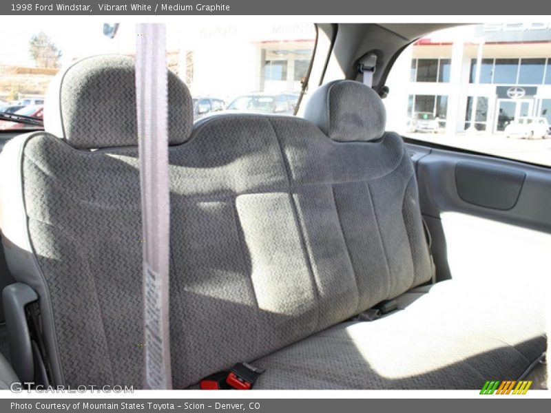 Vibrant White / Medium Graphite 1998 Ford Windstar