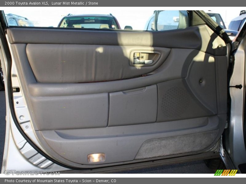 Lunar Mist Metallic / Stone 2000 Toyota Avalon XLS