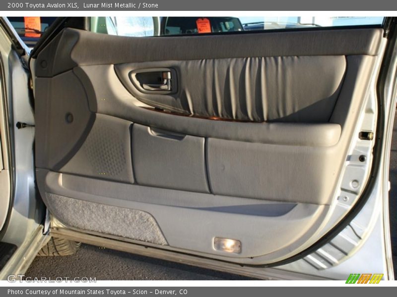 Lunar Mist Metallic / Stone 2000 Toyota Avalon XLS