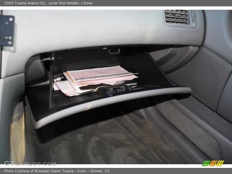 Lunar Mist Metallic / Stone 2000 Toyota Avalon XLS