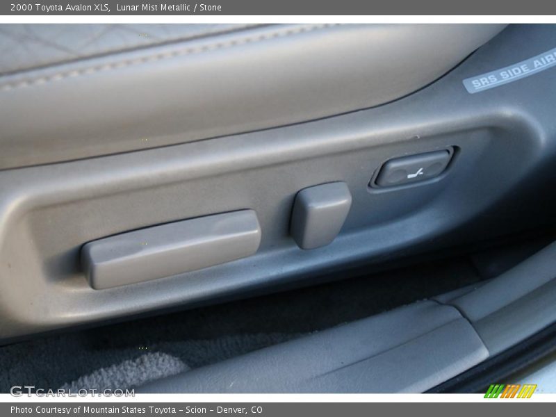 Lunar Mist Metallic / Stone 2000 Toyota Avalon XLS