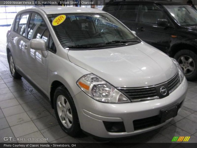 Brillant Silver / Charcoal 2009 Nissan Versa 1.8 SL Hatchback