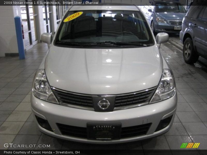 Brillant Silver / Charcoal 2009 Nissan Versa 1.8 SL Hatchback