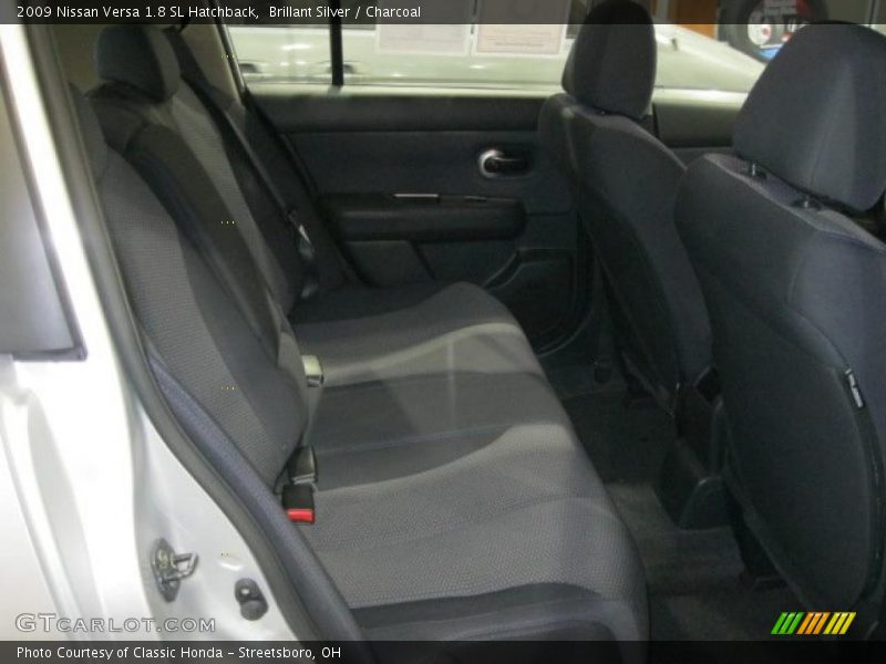 Brillant Silver / Charcoal 2009 Nissan Versa 1.8 SL Hatchback