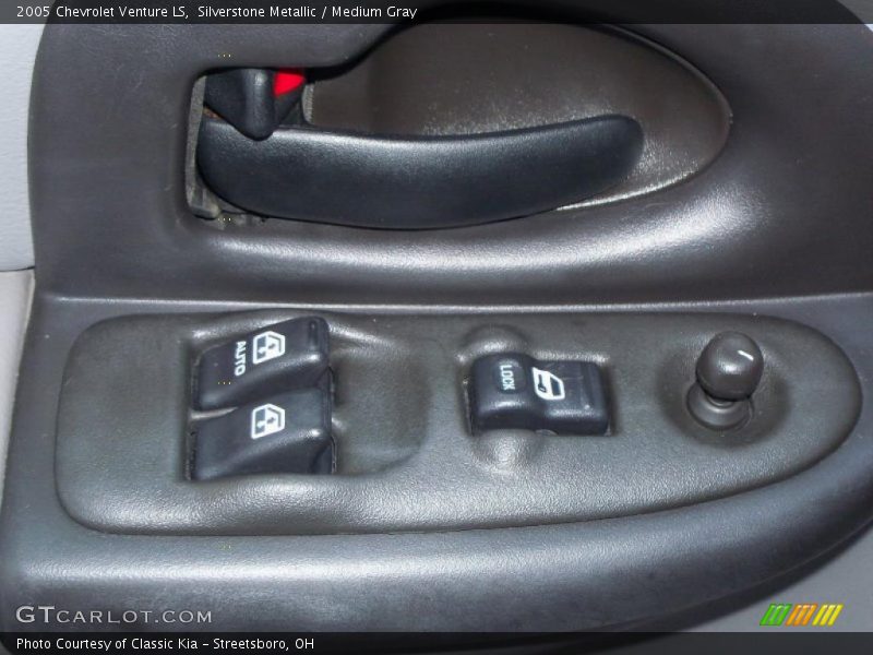Silverstone Metallic / Medium Gray 2005 Chevrolet Venture LS