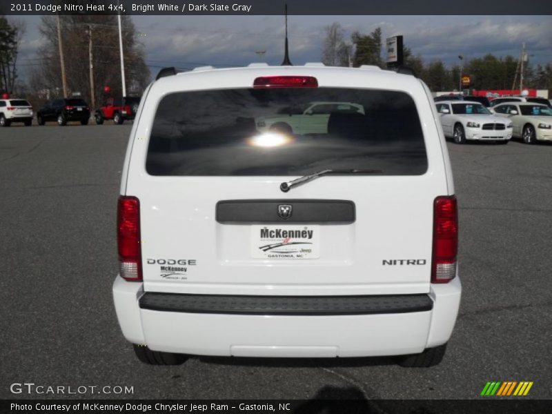 Bright White / Dark Slate Gray 2011 Dodge Nitro Heat 4x4