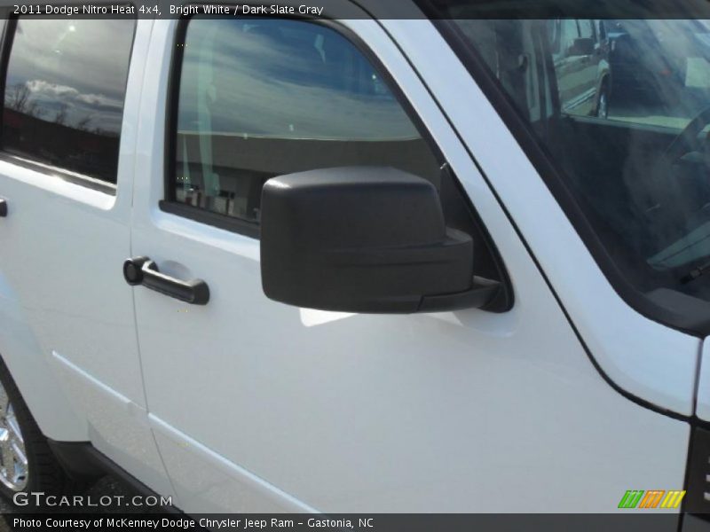 Bright White / Dark Slate Gray 2011 Dodge Nitro Heat 4x4