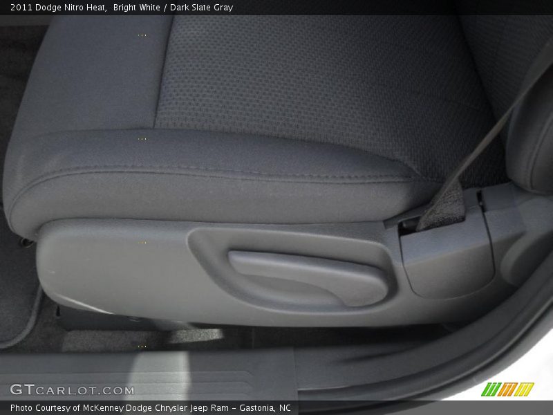Bright White / Dark Slate Gray 2011 Dodge Nitro Heat