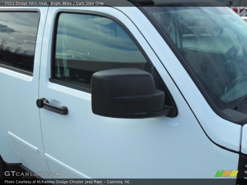 Bright White / Dark Slate Gray 2011 Dodge Nitro Heat