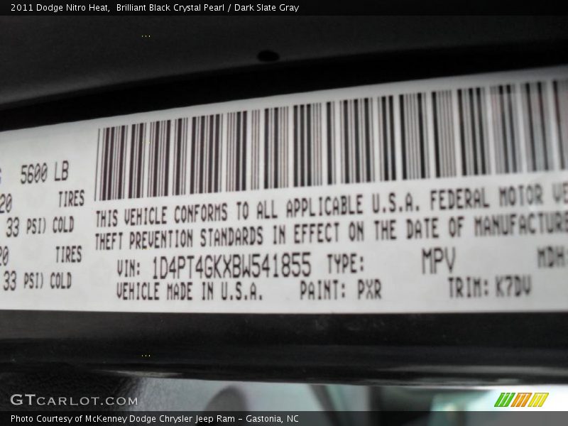 Brilliant Black Crystal Pearl / Dark Slate Gray 2011 Dodge Nitro Heat