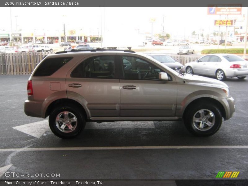 Sand Beige / Beige 2006 Kia Sorento LX