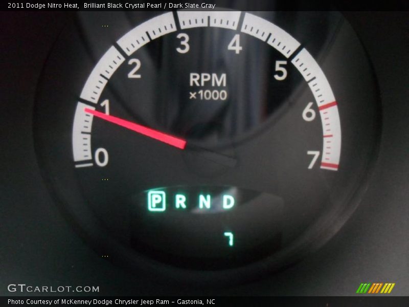 Brilliant Black Crystal Pearl / Dark Slate Gray 2011 Dodge Nitro Heat