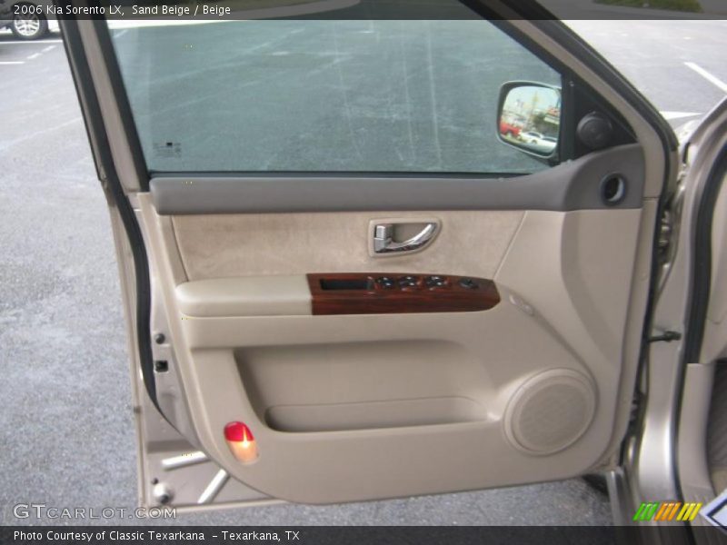 Sand Beige / Beige 2006 Kia Sorento LX
