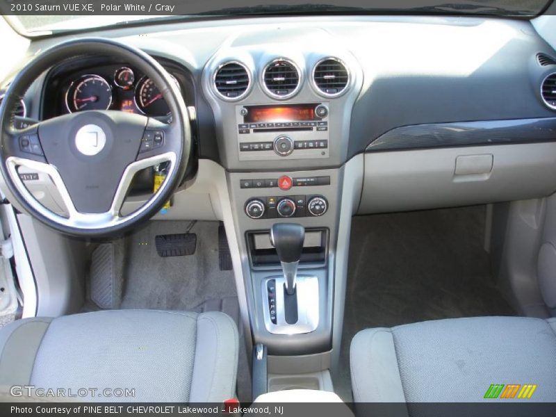 Polar White / Gray 2010 Saturn VUE XE
