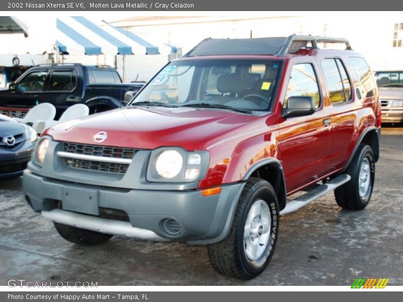 Front 3/4 View of 2002 Xterra SE V6