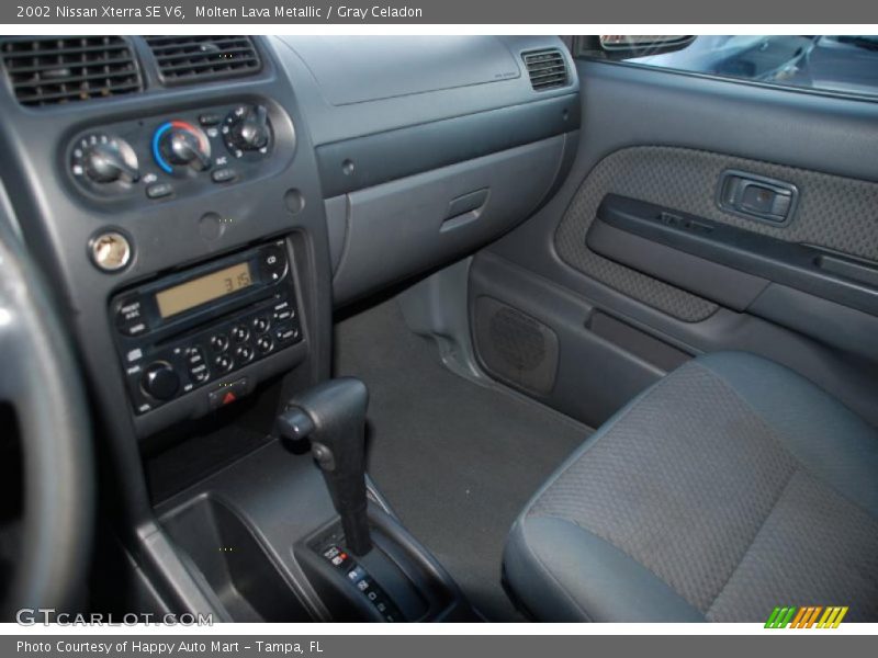 Molten Lava Metallic / Gray Celadon 2002 Nissan Xterra SE V6