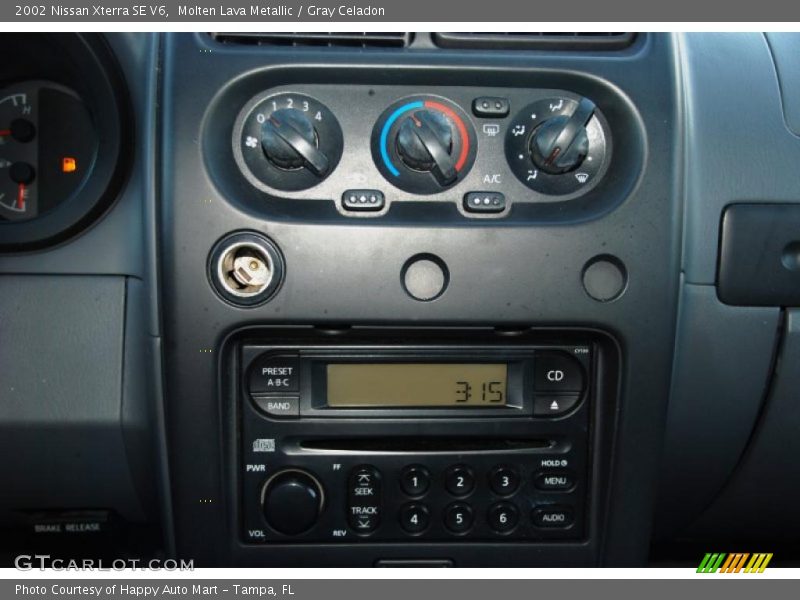 Molten Lava Metallic / Gray Celadon 2002 Nissan Xterra SE V6