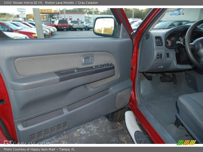 Molten Lava Metallic / Gray Celadon 2002 Nissan Xterra SE V6