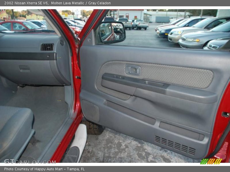 Molten Lava Metallic / Gray Celadon 2002 Nissan Xterra SE V6