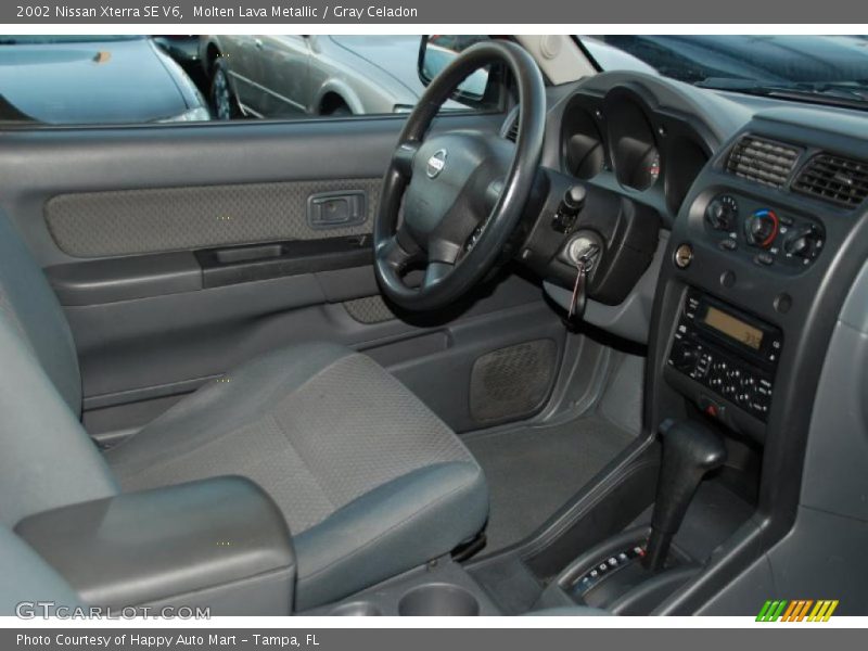 Molten Lava Metallic / Gray Celadon 2002 Nissan Xterra SE V6