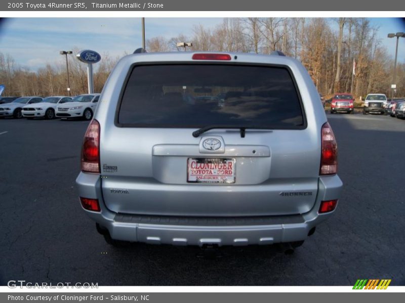 Titanium Metallic / Stone 2005 Toyota 4Runner SR5