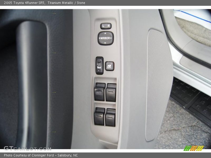 Titanium Metallic / Stone 2005 Toyota 4Runner SR5