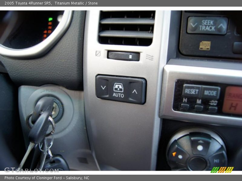 Titanium Metallic / Stone 2005 Toyota 4Runner SR5