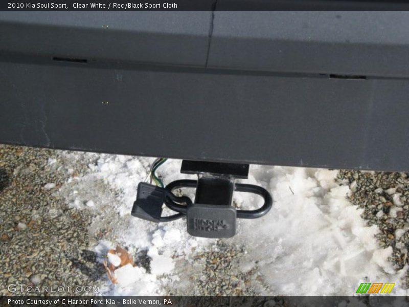 Clear White / Red/Black Sport Cloth 2010 Kia Soul Sport