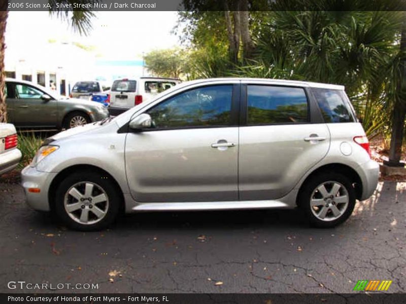 Silver Streak Mica / Dark Charcoal 2006 Scion xA