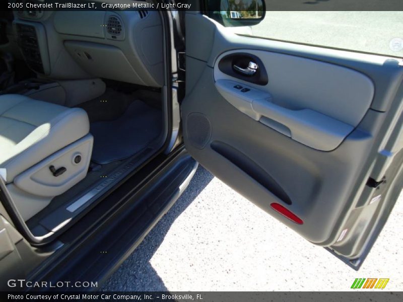 Graystone Metallic / Light Gray 2005 Chevrolet TrailBlazer LT