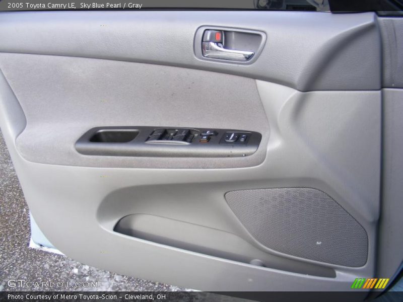 Sky Blue Pearl / Gray 2005 Toyota Camry LE