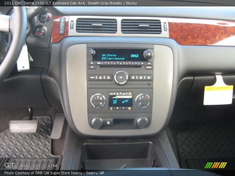 Controls of 2011 Sierra 1500 SLT Extended Cab 4x4