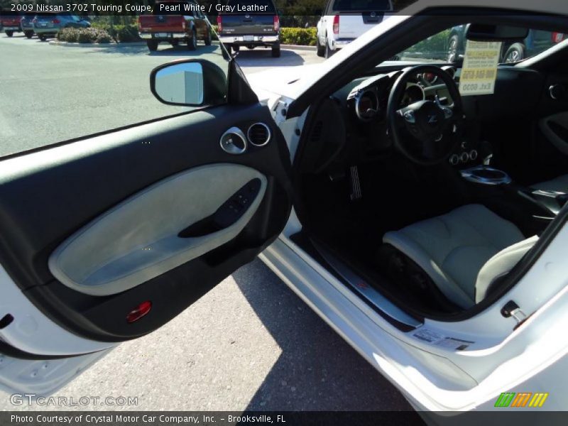 Pearl White / Gray Leather 2009 Nissan 370Z Touring Coupe