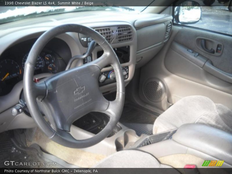 Summit White / Beige 1998 Chevrolet Blazer LS 4x4