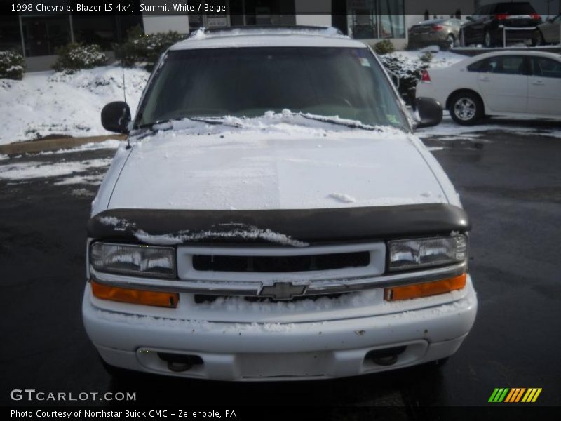 Summit White / Beige 1998 Chevrolet Blazer LS 4x4