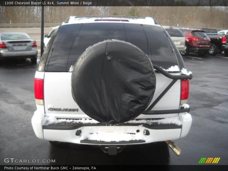 Summit White / Beige 1998 Chevrolet Blazer LS 4x4