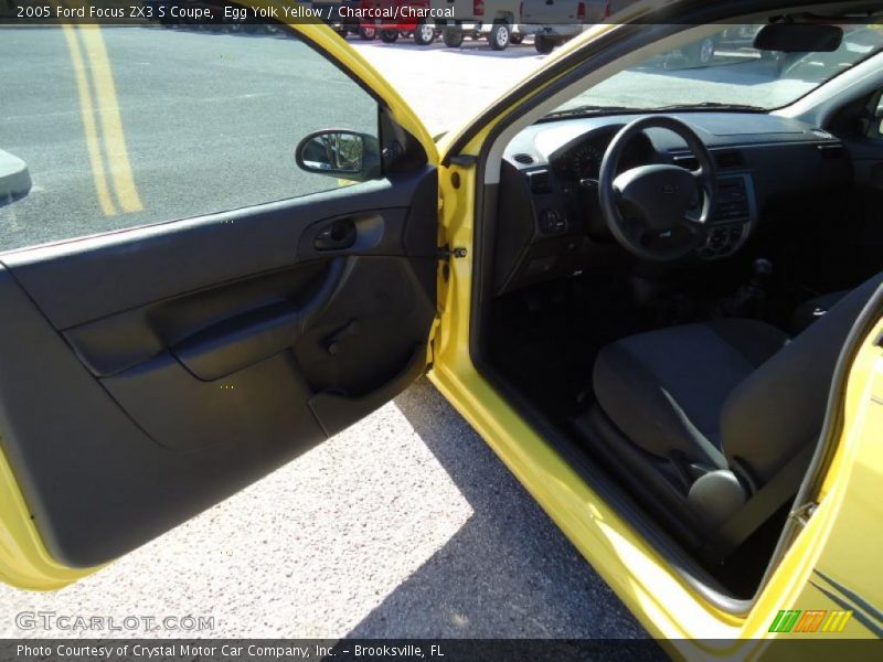 Egg Yolk Yellow / Charcoal/Charcoal 2005 Ford Focus ZX3 S Coupe