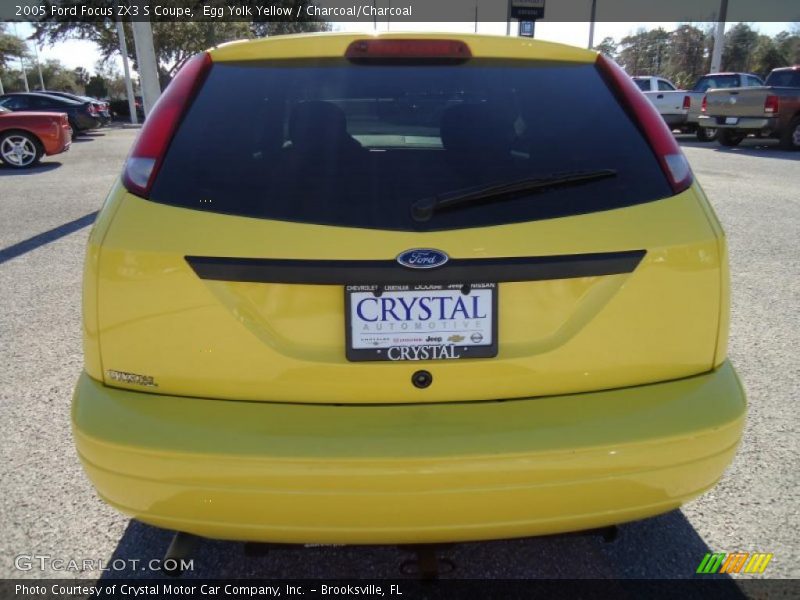 Egg Yolk Yellow / Charcoal/Charcoal 2005 Ford Focus ZX3 S Coupe