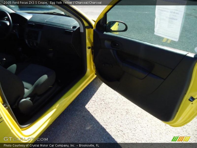 Egg Yolk Yellow / Charcoal/Charcoal 2005 Ford Focus ZX3 S Coupe