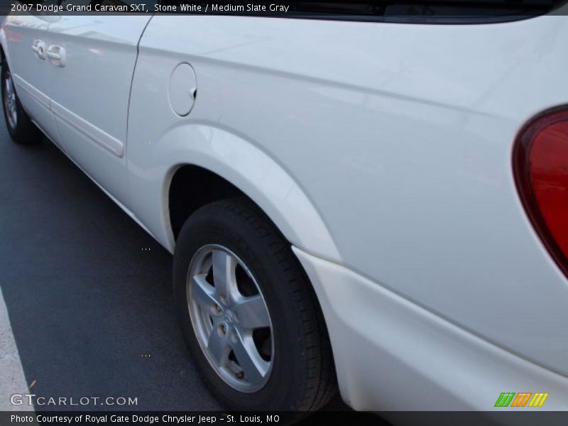 Stone White / Medium Slate Gray 2007 Dodge Grand Caravan SXT