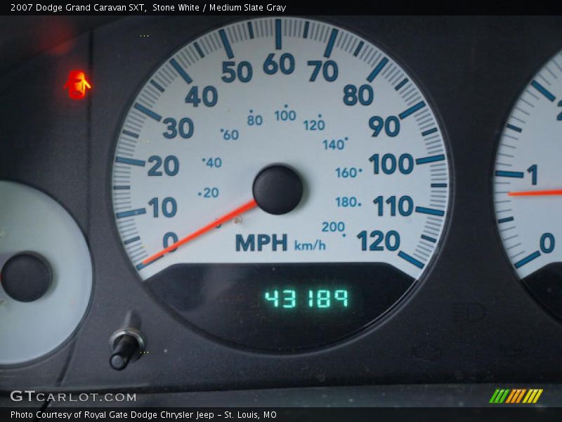Stone White / Medium Slate Gray 2007 Dodge Grand Caravan SXT