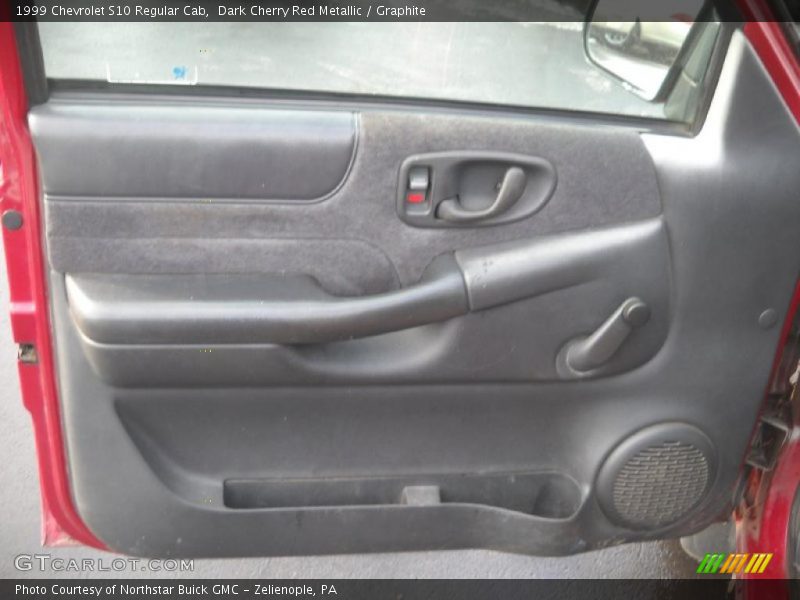 Dark Cherry Red Metallic / Graphite 1999 Chevrolet S10 Regular Cab