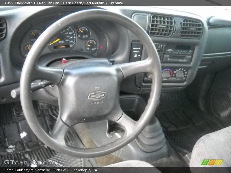 Dark Cherry Red Metallic / Graphite 1999 Chevrolet S10 Regular Cab
