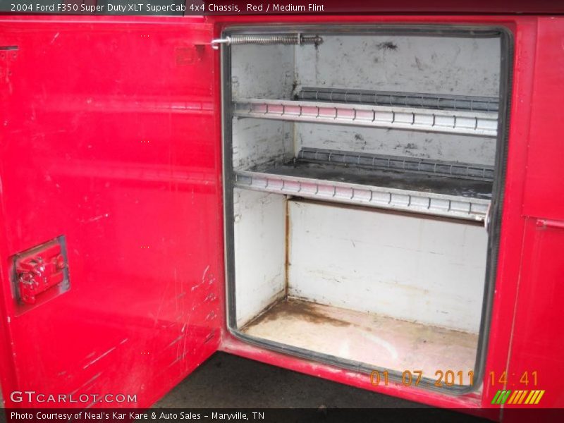 Red / Medium Flint 2004 Ford F350 Super Duty XLT SuperCab 4x4 Chassis